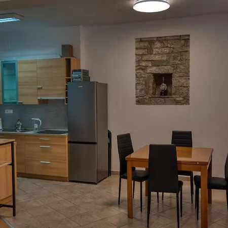 Izola Apartment Изола
